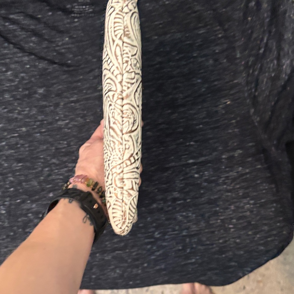 Patricia Nash Embossed Floral Clutch - Picture 12 of 14